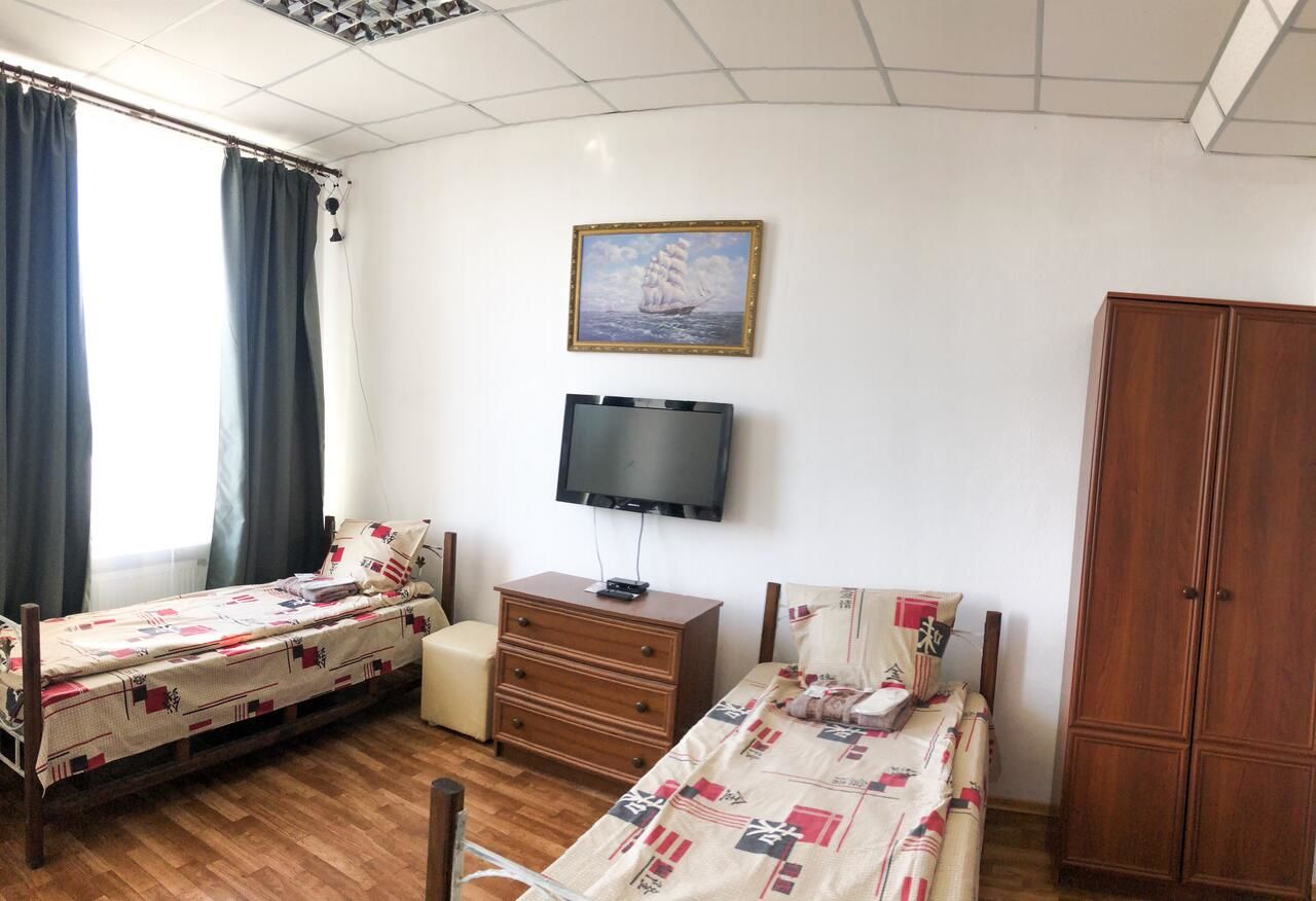Отель Отель Мередиан Zolotonosha-11